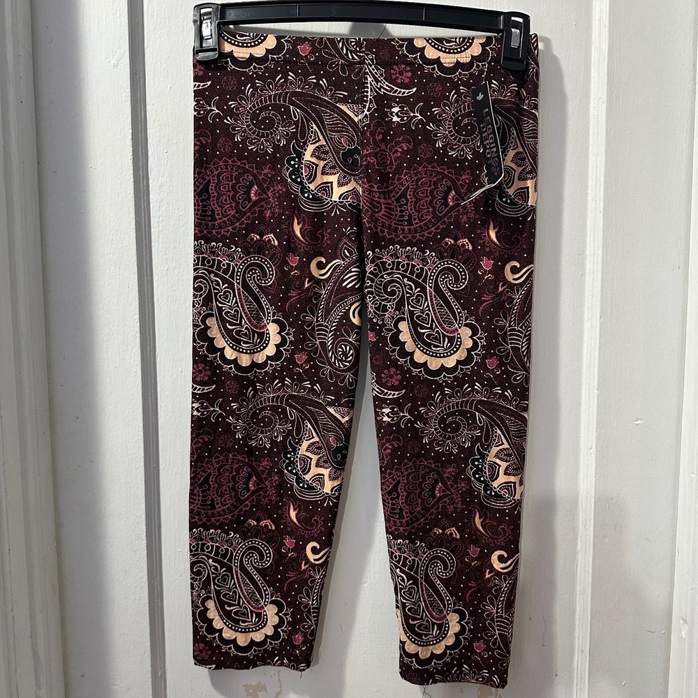 Leggings Depot Purple Paisley Print Capris in OS (0-12) NWT